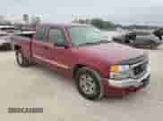 2005 GMC Sierra 1500 SLT with VIN 2GTEC19T551337520, listed as a Copart auction lot 44716525 with 124,109 mi miles and Salvage title. Bid and sale history available at DreamBid. Image 4.