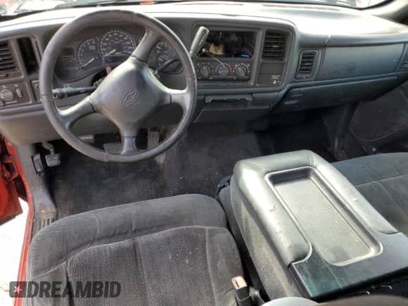2002 Chevrolet Silverado 1500 LS с VIN 2GCEC19V321419162, выставлен на аукционе Copart как лот 81131235 с пробегом 151 294 миль миль и Списание • Salvage title. История ставок и продаж доступна на DreamBid. Изображение 8.