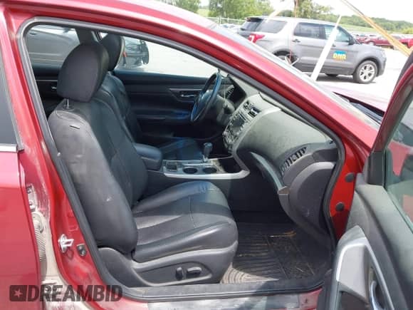 2015 Nissan Altima S с VIN 1N4AL3AP7FC131741, выставлен на аукционе IAAI как лот 42758155 с пробегом 127 651 миль миль и . История ставок и продаж доступна на DreamBid. Изображение 5.