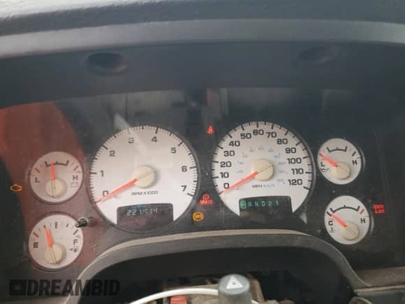 2005 Dodge 1500 ST with VIN 1D7HA16K35J551173, listed as a Copart auction lot 69730475 with 221,914 mi miles and Salvage title. Bid and sale history available at DreamBid. Image 9.