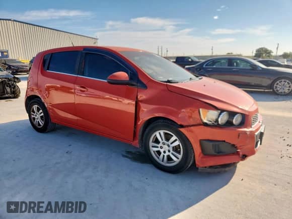 2012 Chevrolet Sonic LT с VIN 1G1JC6SH8C4105800, выставлен на аукционе Copart как лот 82298225 с пробегом 170 641 миль миль и Списание • Salvage title. История ставок и продаж доступна на DreamBid. Изображение 4.
