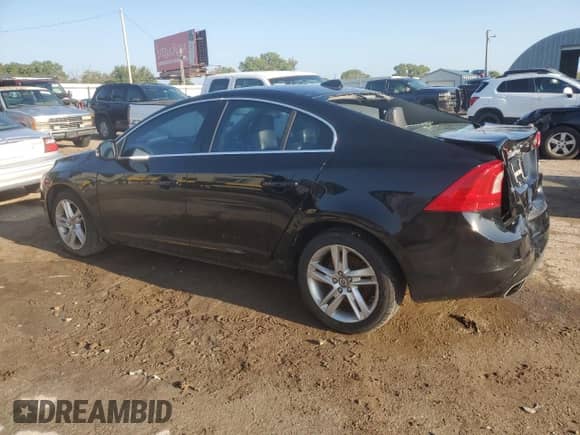 2014 Volvo S60 T5 с VIN YV1612FS1E1270877, выставлен на аукционе Copart как лот 67368865 с пробегом 137 769 миль миль и Списание • Salvage title. История ставок и продаж доступна на DreamBid. Изображение 2.