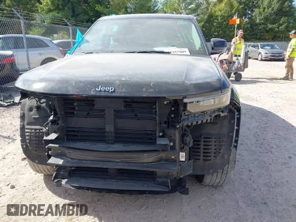 2023 Jeep Grand Cherokee Limited с VIN 1C4RJHBG3PC516665, выставлен на аукционе IAAI как лот 43357909 с пробегом 53 353 миль миль и . История ставок и продаж доступна на DreamBid. Изображение 13.
