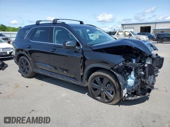 2025 Hyundai Palisade XRT with VIN KM8R3DGE6SU903851, listed as a Copart auction lot 58967075 with 5,965 mi miles and Salvage title. Bid and sale history available at DreamBid. Image 4.