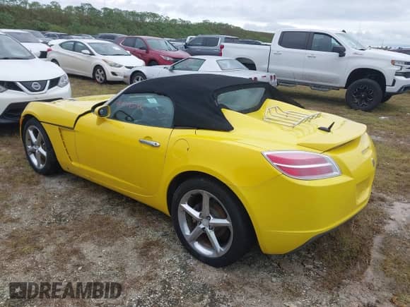 2007 Saturn Sky with VIN 1G8MB35B47Y122289, listed as a IAAI auction lot 40495186 with Not provided miles and . Bid and sale history available at DreamBid. Image 3.