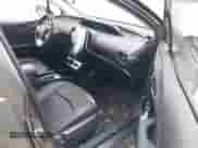 2018 Toyota Prius Plus z VIN JTDKARFP7J3083814, wystawiony jako IAAI lot #42511795 z przebiegiem 138 255 mil mil oraz . Historia ofert i sprzedaży dostępna na DreamBid. Obrazek 5.