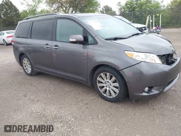 2014 Toyota Sienna XLE с VIN 5TDYK3DC0ES429307, выставлен на аукционе IAAI как лот 42353419 с пробегом 132 788 миль миль и . История ставок и продаж доступна на DreamBid. Изображение 1.