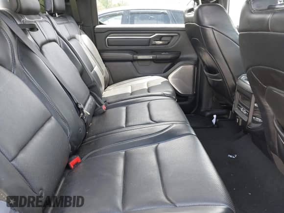 2019 Ram 1500 Limited z VIN 1C6SRFHT4KN512177, wystawiony jako IAAI lot #42194289 z przebiegiem 187 982 mil mil oraz . Historia ofert i sprzedaży dostępna na DreamBid. Obrazek 8.