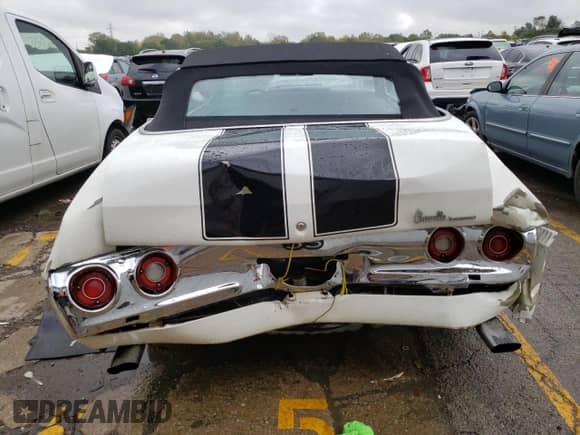 1971 Chevrolet Chevelle with VIN 136671K138987, listed as a Copart auction lot 57303215 with Not provided miles and Salvage title. Bid and sale history available at DreamBid. Image 6.