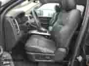 2018 Ram 1500 Laramie z VIN 1C6RR7NT3JS262410, wystawiony jako Copart lot #69724445 z przebiegiem 107 458 mil mil oraz Szkoda całkowita • Salvage title. Historia ofert i sprzedaży dostępna na DreamBid. Obrazek 7.