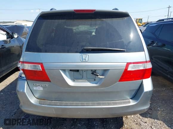 2007 Honda Odyssey EX-L с VIN 5FNRL38637B018612, выставлен на аукционе IAAI как лот 43186305 с пробегом 215 430 миль миль и . История ставок и продаж доступна на DreamBid. Изображение 16.