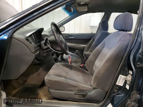 1997 Honda Accord LX с VIN 1HGCD5533VA232015, выставлен на аукционе Copart как лот 87418724 с пробегом 275 918 миль миль и Списание • Salvage title. История ставок и продаж доступна на DreamBid. Изображение 7.