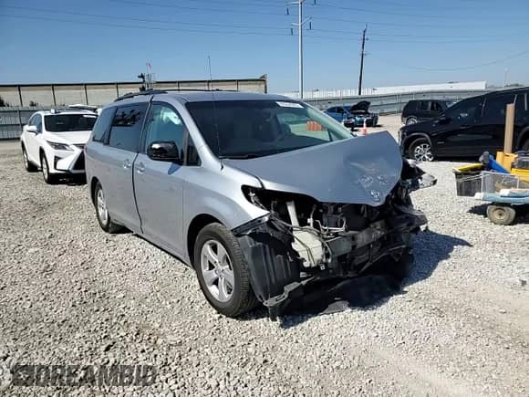 2014 Toyota Sienna LE with VIN 5TDKK3DC6ES412713, listed as a Copart auction lot 85304965 with 281,564 mi miles and Salvage title. Bid and sale history available at DreamBid. Image 15.