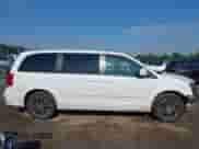 2017 Dodge Grand Caravan SE with VIN 2C4RDGBG0HR781537, listed as a IAAI auction lot 42625946 with 169,136 mi miles and . Bid and sale history available at DreamBid. Image 14.