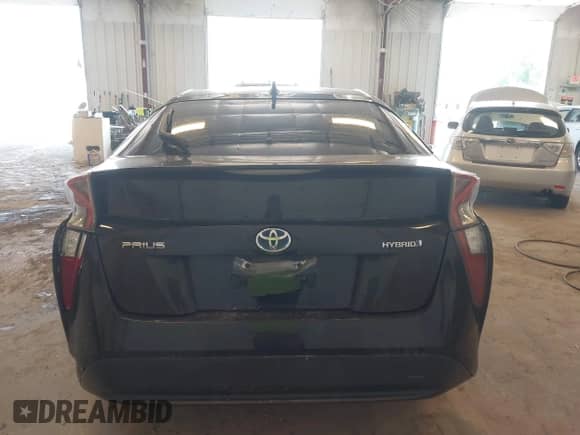 2016 Toyota Prius Four z VIN JTDKARFU2G3004385, wystawiony jako IAAI lot #42442835 z przebiegiem 121 504 mil mil oraz . Historia ofert i sprzedaży dostępna na DreamBid. Obrazek 16.