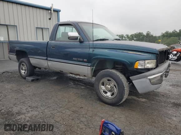 1995 Dodge 1500 with VIN 1B7HF16YXSS371758, listed as a Copart auction lot 61060835 with 190,246 mi miles and Salvage title. Bid and sale history available at DreamBid. Image 4.