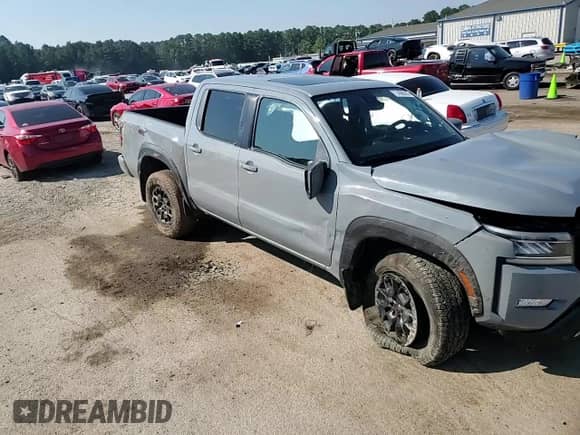 2024 Nissan Frontier Pro-4X z VIN 1N6ED1EK4RN662834, wystawiony jako Copart lot #71498595 z przebiegiem 17 312 mil mil oraz Szkoda całkowita • Salvage title. Historia ofert i sprzedaży dostępna na DreamBid. Obrazek 14.