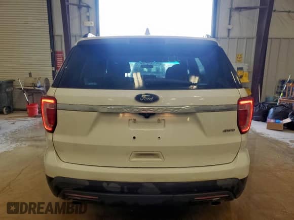 2017 Ford Explorer с VIN 1FM5K8B86HGD44741, выставлен на аукционе Copart как лот 82131785 с пробегом 107 006 миль миль и Чистый • Clean title. История ставок и продаж доступна на DreamBid. Изображение 6.