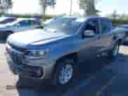 2022 Chevrolet Colorado 2WD LT z VIN 1GCGSCEA3N1292885, wystawiony jako IAAI lot #41355155 z przebiegiem 16 871 mil mil oraz . Historia ofert i sprzedaży dostępna na DreamBid. Obrazek 2.