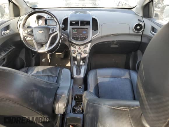 2013 Chevrolet Sonic LTZ с VIN 1G1JE5SH6D4114209, выставлен на аукционе Copart как лот 44854675 с пробегом 130 385 миль миль и Чистый • Clean title. История ставок и продаж доступна на DreamBid. Изображение 8.