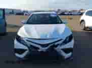 2023 Toyota Camry SE z VIN 4T1G11AK9PU754112, wystawiony jako IAAI lot #43452531 z przebiegiem 22 250 mil mil oraz . Historia ofert i sprzedaży dostępna na DreamBid. Obrazek 6.