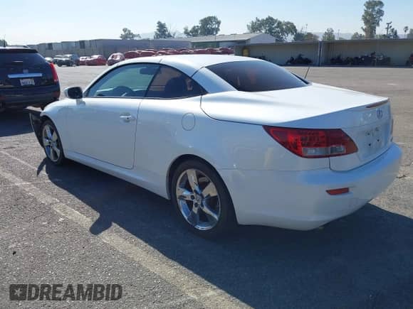 2011 Lexus IS 250 C z VIN JTHFF2C24B2516580, wystawiony jako IAAI lot #43136918 z przebiegiem 122 636 mil mil oraz . Historia ofert i sprzedaży dostępna na DreamBid. Obrazek 3.