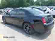 2017 Chrysler 300 S с VIN 2C3CCABG3HH647251, выставлен на аукционе IAAI как лот 42615530 с пробегом 162 000 миль миль и . История ставок и продаж доступна на DreamBid. Изображение 3.
