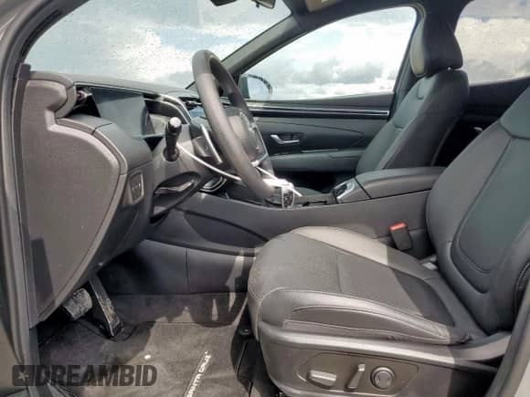 2024 Hyundai Santa Cruz Night Edition z VIN 5NTJCDDFXRH102280, wystawiony jako Copart lot #81524065 z przebiegiem 17 214 mil mil oraz Szkoda całkowita • Salvage title. Historia ofert i sprzedaży dostępna na DreamBid. Obrazek 7.