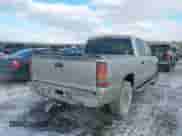 2006 GMC Sierra 1500 SLE1 z VIN 2GTEK13T561244705, wystawiony jako IAAI lot #41328431 z przebiegiem 217 723 mil mil oraz . Historia ofert i sprzedaży dostępna na DreamBid. Obrazek 4.