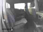 2021 Toyota Tacoma SR5 z VIN 3TMDZ5BN2MM108586, wystawiony jako IAAI lot #41604953 z przebiegiem 65 422 mil mil oraz . Historia ofert i sprzedaży dostępna na DreamBid. Obrazek 8.