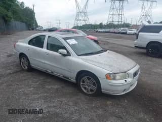 2009 Volvo S60 2.5T с VIN YV1RS592492735787, выставлен на аукционе IAAI как лот 42656542 с пробегом Не указан миль и . История ставок и продаж доступна на DreamBid. Изображение 1.