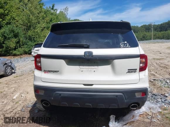2019 Honda Passport Touring with VIN 5FNYF8H97KB004537, listed as a IAAI auction lot 42940649 with 50,490 mi miles and . Bid and sale history available at DreamBid. Image 17.