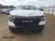 2024 Ram 1500 Tradesman z VIN 1C6RRFCG9RN210418, wystawiony jako Copart lot #82068735 z przebiegiem 71 590 mil mil oraz Szkoda całkowita • Salvage title. Historia ofert i sprzedaży dostępna na DreamBid. Obrazek 5.