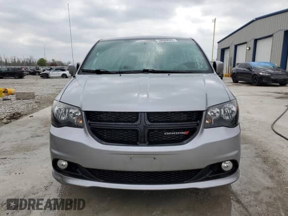 2015 Dodge Grand Caravan SXT with VIN 2C4RDGCG4FR605473, listed as a Copart auction lot 52689925 with 179,966 mi miles and Salvage title. Bid and sale history available at DreamBid. Image 5.