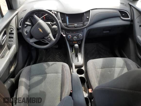 2018 Chevrolet Trax LS z VIN 3GNCJKSBXJL339154, wystawiony jako Copart lot #68369975 z przebiegiem 127 481 mil mil oraz Szkoda całkowita • Salvage title. Historia ofert i sprzedaży dostępna na DreamBid. Obrazek 8.