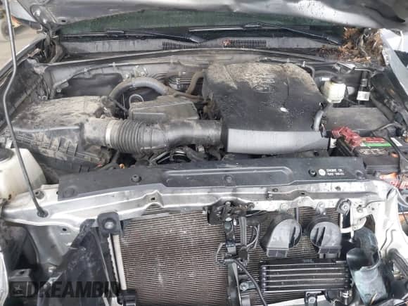 2017 Toyota Tacoma SR5 with VIN 5TFAZ5CN9HX031054, listed as a IAAI auction lot 42977558 with 150,662 mi miles and . Bid and sale history available at DreamBid. Image 10.