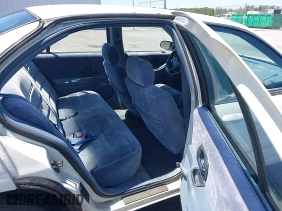 1996 Chevrolet Lumina с VIN 2G1WL52M3T9163744, выставлен на аукционе IAAI как лот 42114686 с пробегом 184 832 миль миль и . История ставок и продаж доступна на DreamBid. Изображение 8.