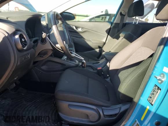 2022 Hyundai Kona SEL с VIN KM8K3CAB7NU903727, выставлен на аукционе Copart как лот 85108235 с пробегом 34 305 миль миль и Списание • Salvage title. История ставок и продаж доступна на DreamBid. Изображение 7.
