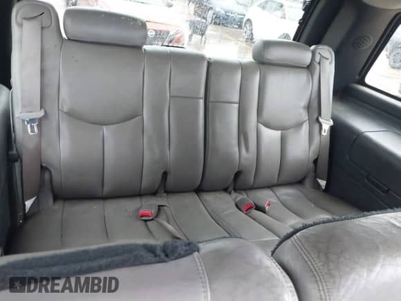 2001 Chevrolet Tahoe LT с VIN 1GNEC13T61R122004, выставлен на аукционе IAAI как лот 41905499 с пробегом 207 256 миль миль и . История ставок и продаж доступна на DreamBid. Изображение 17.