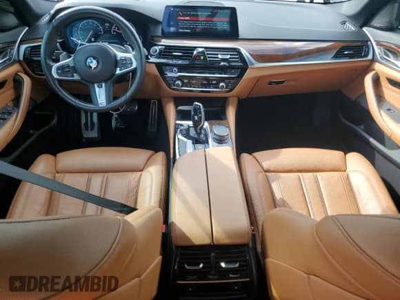 2019 BMW 5 Series 540i xDrive z VIN WBAJE7C52KWW16429, wystawiony jako Copart lot #82082785 z przebiegiem 35 534 mil mil oraz Szkoda całkowita • Salvage title. Historia ofert i sprzedaży dostępna na DreamBid. Obrazek 8.