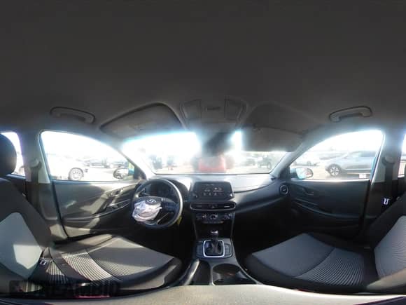 2019 Hyundai Kona SE с VIN KM8K12AA2KU229716, выставлен на аукционе IAAI как лот 43097747 с пробегом 52 858 миль миль и . История ставок и продаж доступна на DreamBid. Изображение 18.