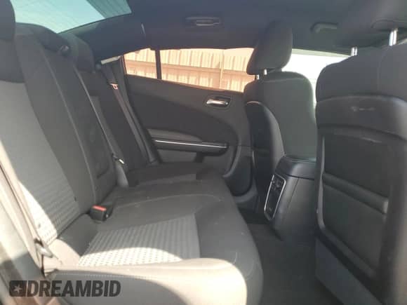 2019 Dodge Charger R/T z VIN 2C3CDXCT2KH728759, wystawiony jako Copart lot #60664985 z przebiegiem 129 951 mil mil oraz Nie do naprawy • Non repairable. Historia ofert i sprzedaży dostępna na DreamBid. Obrazek 10.