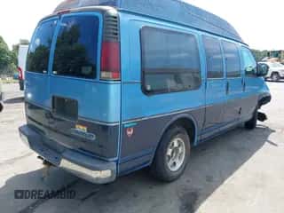 1996 Chevrolet Chevy Van with VIN 1GBFG15R2T1025343, listed as a IAAI auction lot 42896138 with Not provided miles and . Bid and sale history available at DreamBid. Image 4.