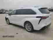 2023 Toyota Sienna Platinum с VIN 5TDESKFC5PS098477, выставлен на аукционе Copart как лот 49602465 с пробегом 51 258 миль миль и Списание • Salvage title. История ставок и продаж доступна на DreamBid. Изображение 2.