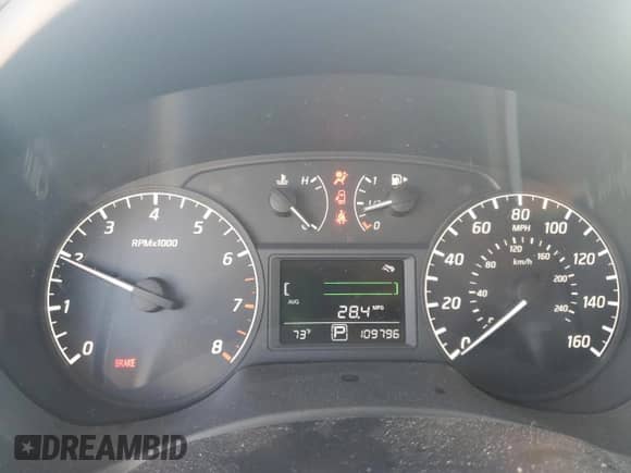 2017 Nissan Sentra S z VIN 3N1AB7AP1HY293799, wystawiony jako Copart lot #86210815 z przebiegiem 109 796 mil mil oraz Szkoda całkowita • Salvage title. Historia ofert i sprzedaży dostępna na DreamBid. Obrazek 9.