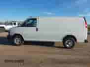 2019 Chevrolet Express Cargo z VIN 1GCWGAFP0K1326202, wystawiony jako IAAI lot #43374680 z przebiegiem 163 534 mil mil oraz . Historia ofert i sprzedaży dostępna na DreamBid. Obrazek 14.