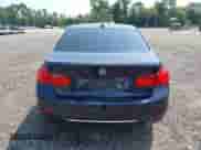 2014 BMW 3 Series 328i xDrive z VIN WBA3B3C51EJ982149, wystawiony jako IAAI lot #42897290 z przebiegiem 130 498 mil mil oraz . Historia ofert i sprzedaży dostępna na DreamBid. Obrazek 16.