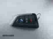 2021 BMW 3 Series 330e xDrive z VIN WBA5P9C00MFK93416, wystawiony jako IAAI lot #41525725 z przebiegiem 24 831 mil mil oraz . Historia ofert i sprzedaży dostępna na DreamBid. Obrazek 11.