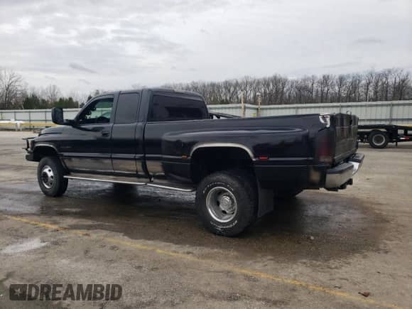 2001 Dodge 3500 with VIN 1B7MF33721J216695, listed as a Copart auction lot 51055155 with Not provided miles and Salvage title. Bid and sale history available at DreamBid. Image 2.