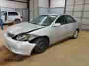 2005 Toyota Camry LE с VIN 4T1BE32K15U050668, выставлен на аукционе Copart как лот 82148195 с пробегом 442 458 миль миль и Списание • Salvage title. История ставок и продаж доступна на DreamBid. Изображение 1.